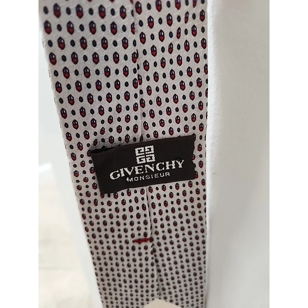 Givenchy Monsieur Silk Tie Made in Italy‎ Cream Red Blue Geometric Mens